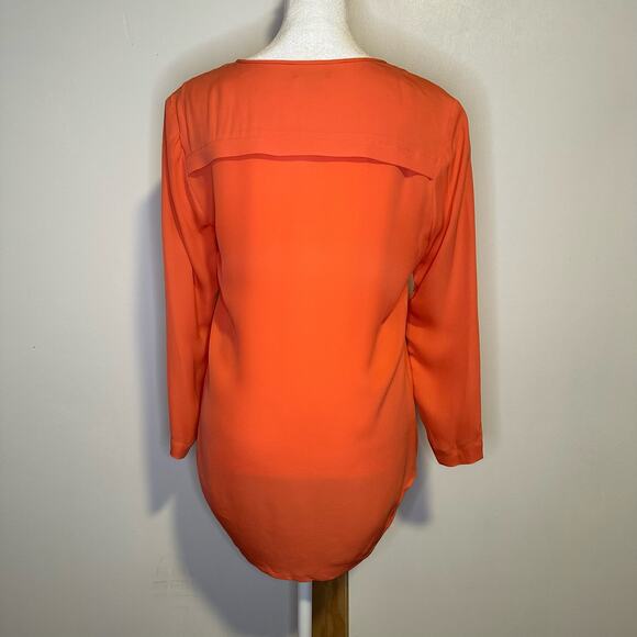 Theory coral three-quarter sleeve button down silk blouse size P - Picture 4 of 13